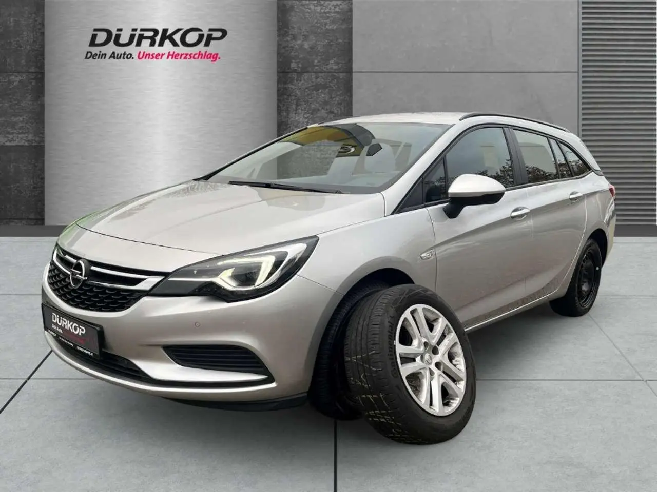 Photo 1 : Opel Astra 2019 Diesel