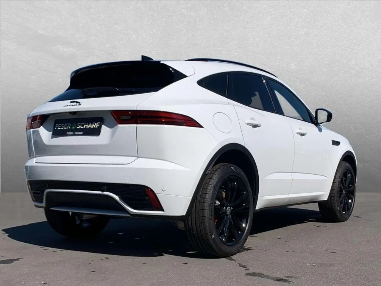 Photo 1 : Jaguar E-pace 2024 Diesel