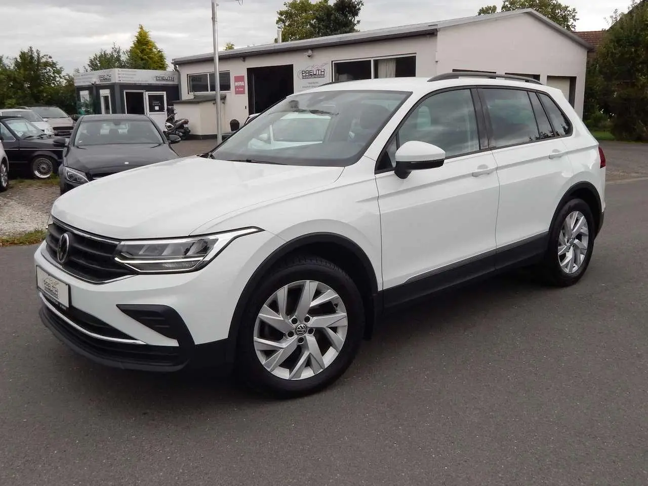 Photo 1 : Volkswagen Tiguan 2021 Petrol