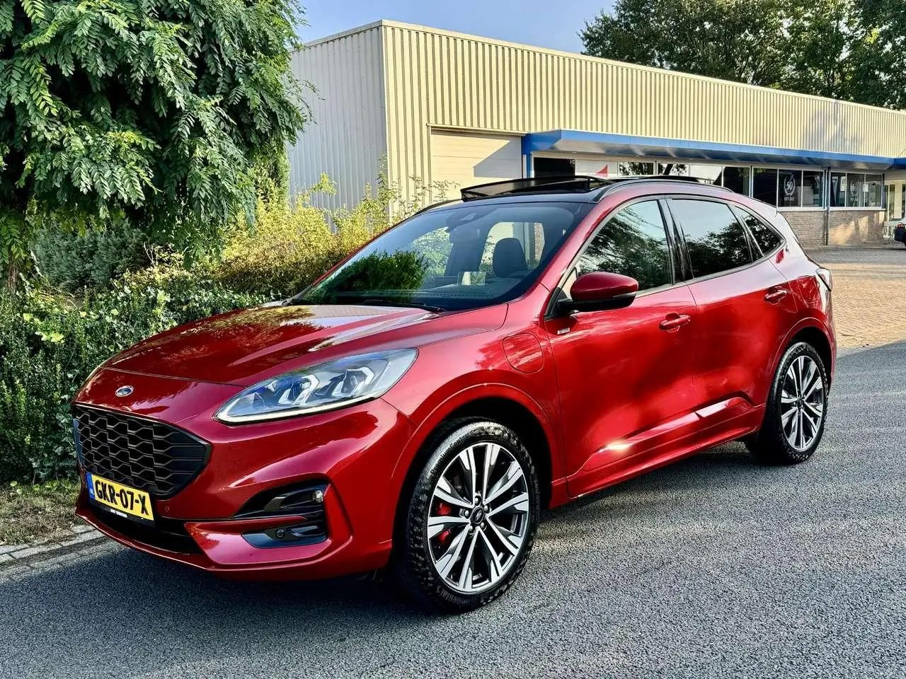 Photo 1 : Ford Kuga 2022 Hybrid