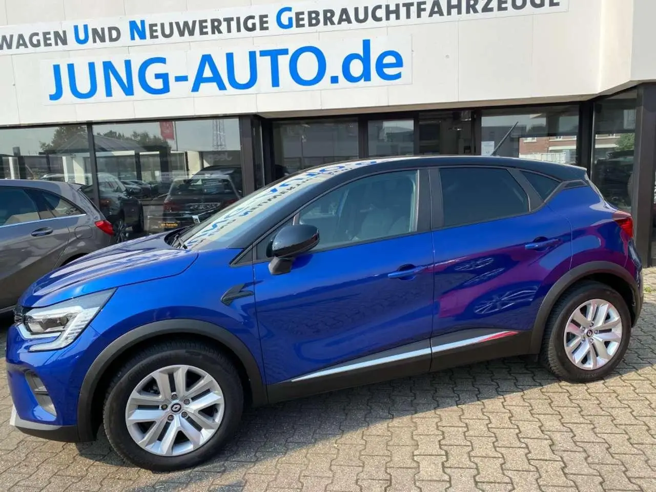 Photo 1 : Renault Captur 2021 Petrol