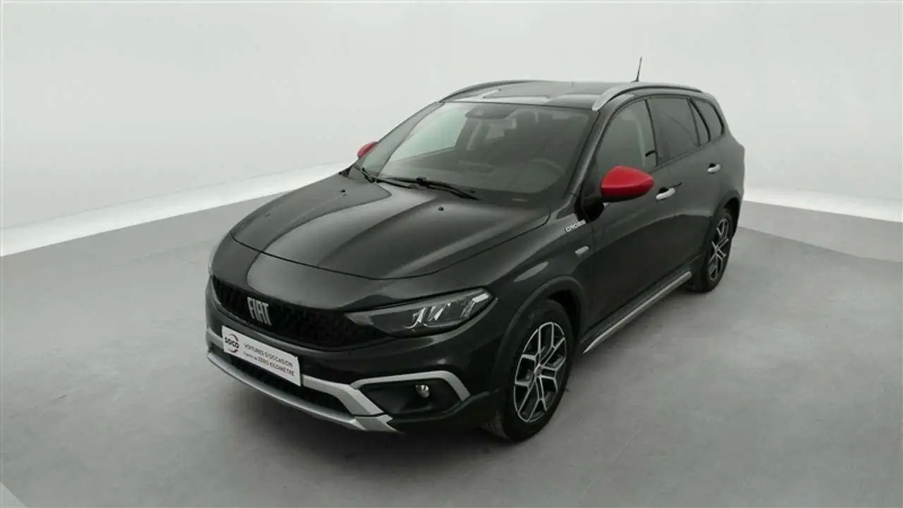 Photo 1 : Fiat Tipo 2022 Petrol