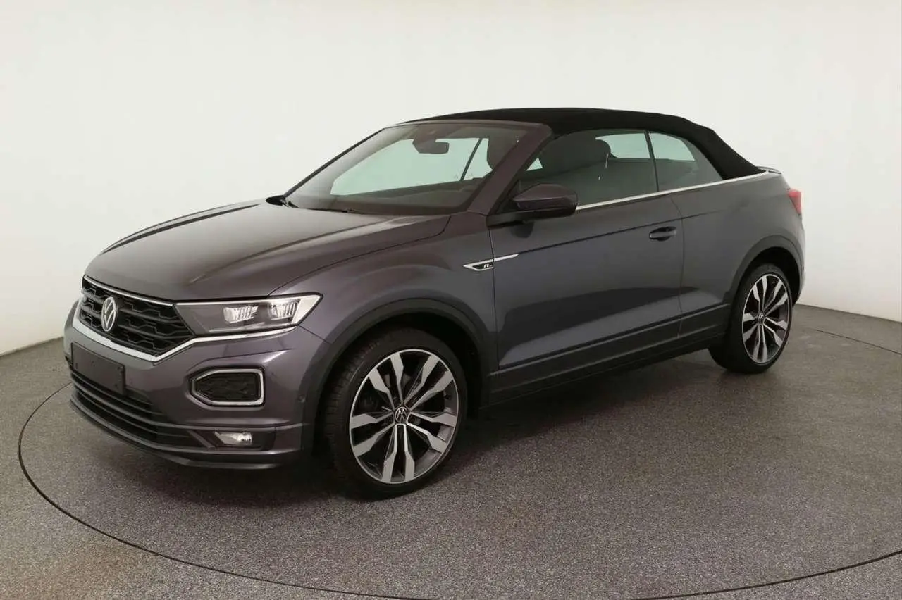 Photo 1 : Volkswagen T-roc 2021 Essence