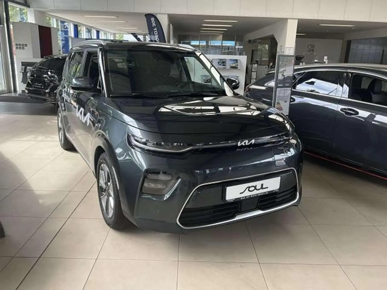 Photo 1 : Kia Soul 2023 Électrique