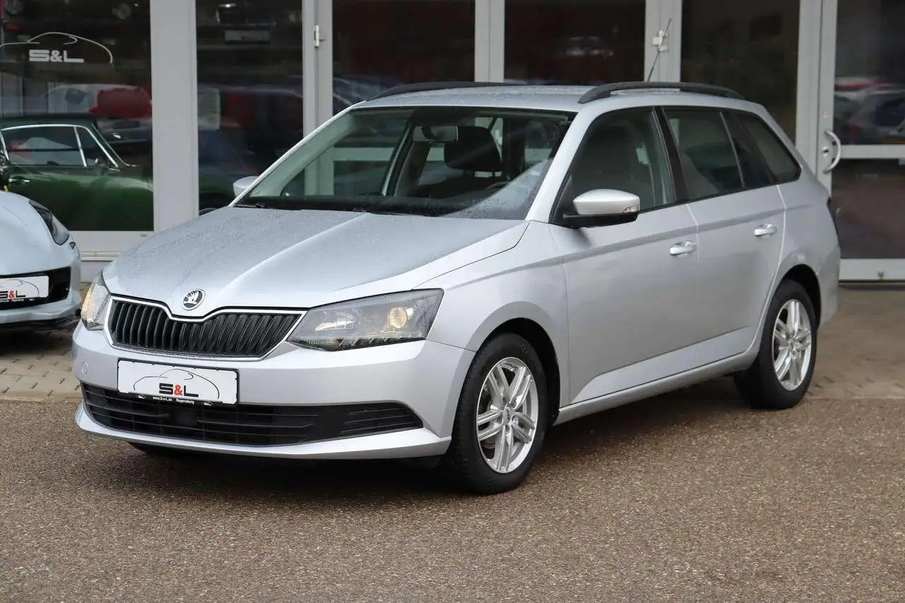 Photo 1 : Skoda Fabia 2017 Diesel