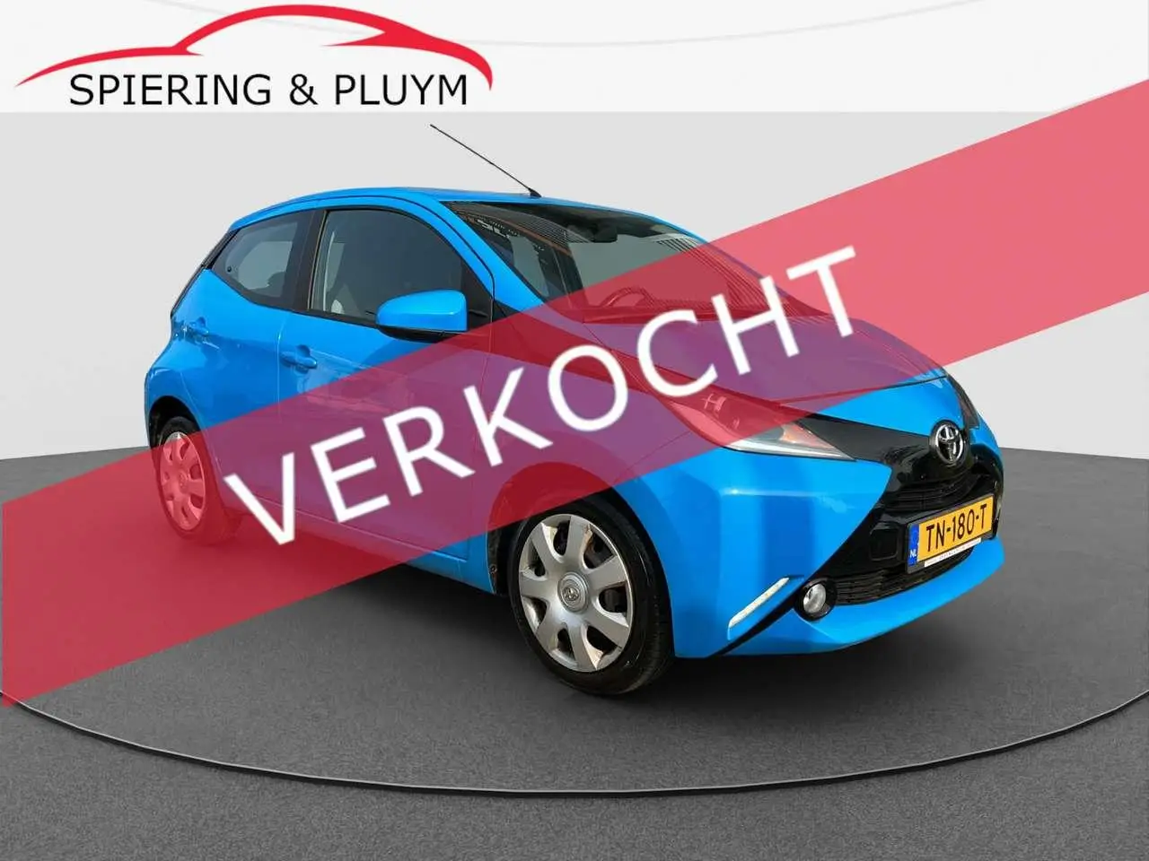 Photo 1 : Toyota Aygo X 2018 Petrol