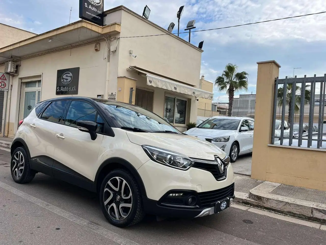 Photo 1 : Renault Captur 2017 Diesel