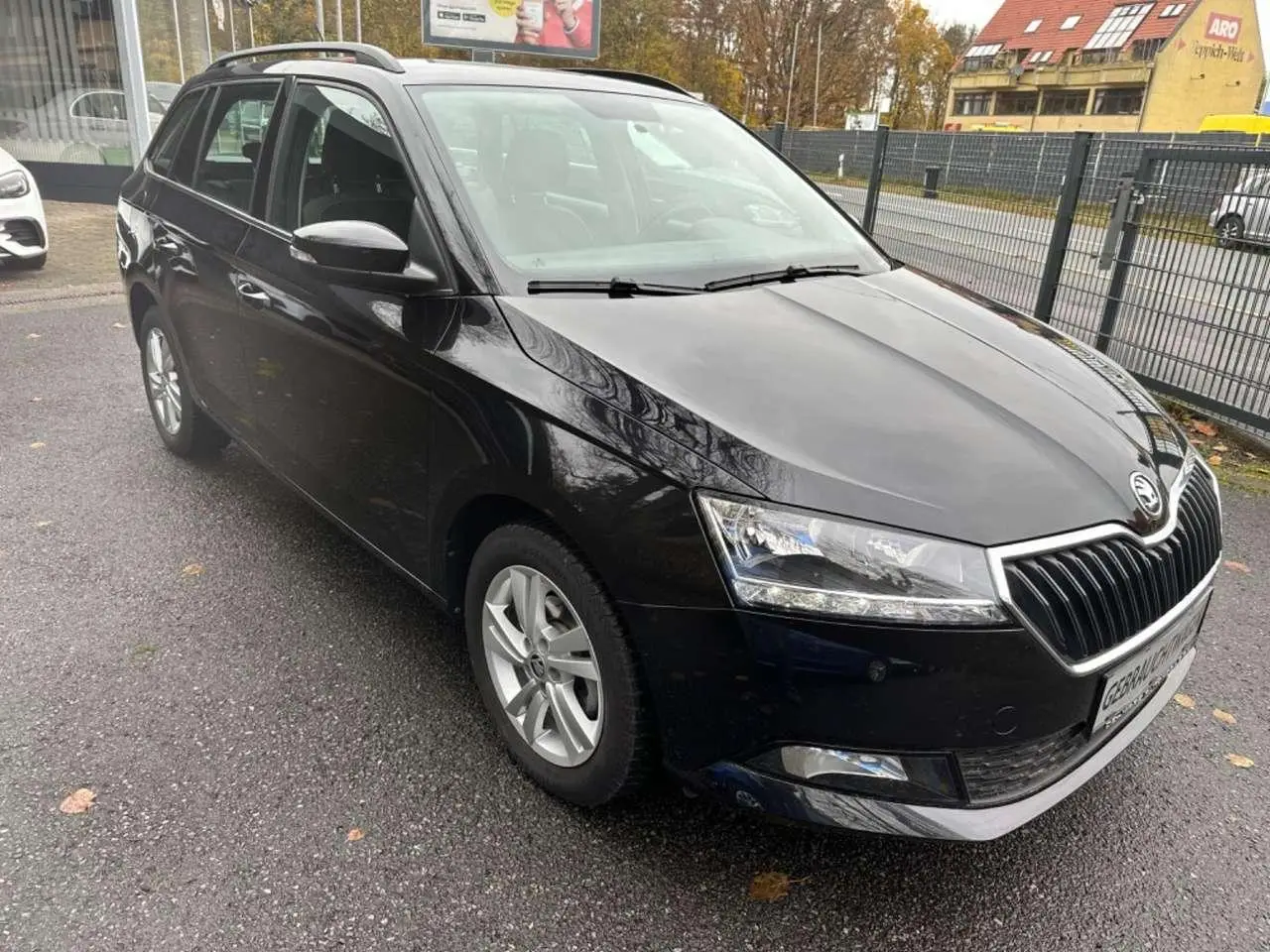 Photo 1 : Skoda Fabia 2022 Petrol