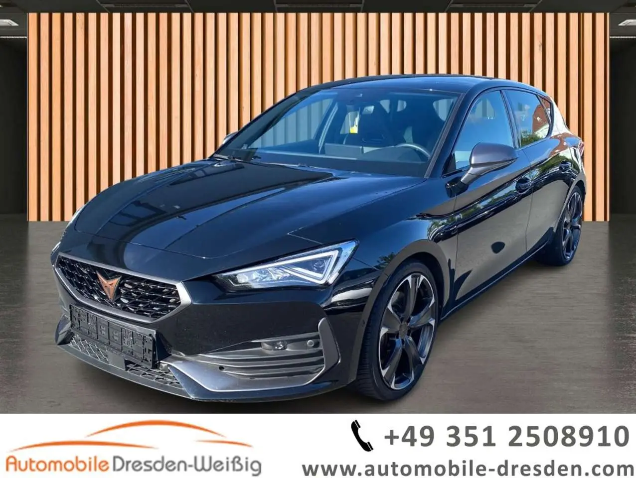 Photo 1 : Cupra Leon 2023 Petrol