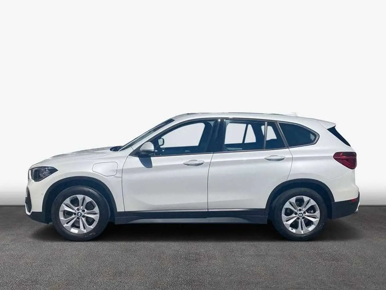 Photo 1 : Bmw X1 2021 Hybride