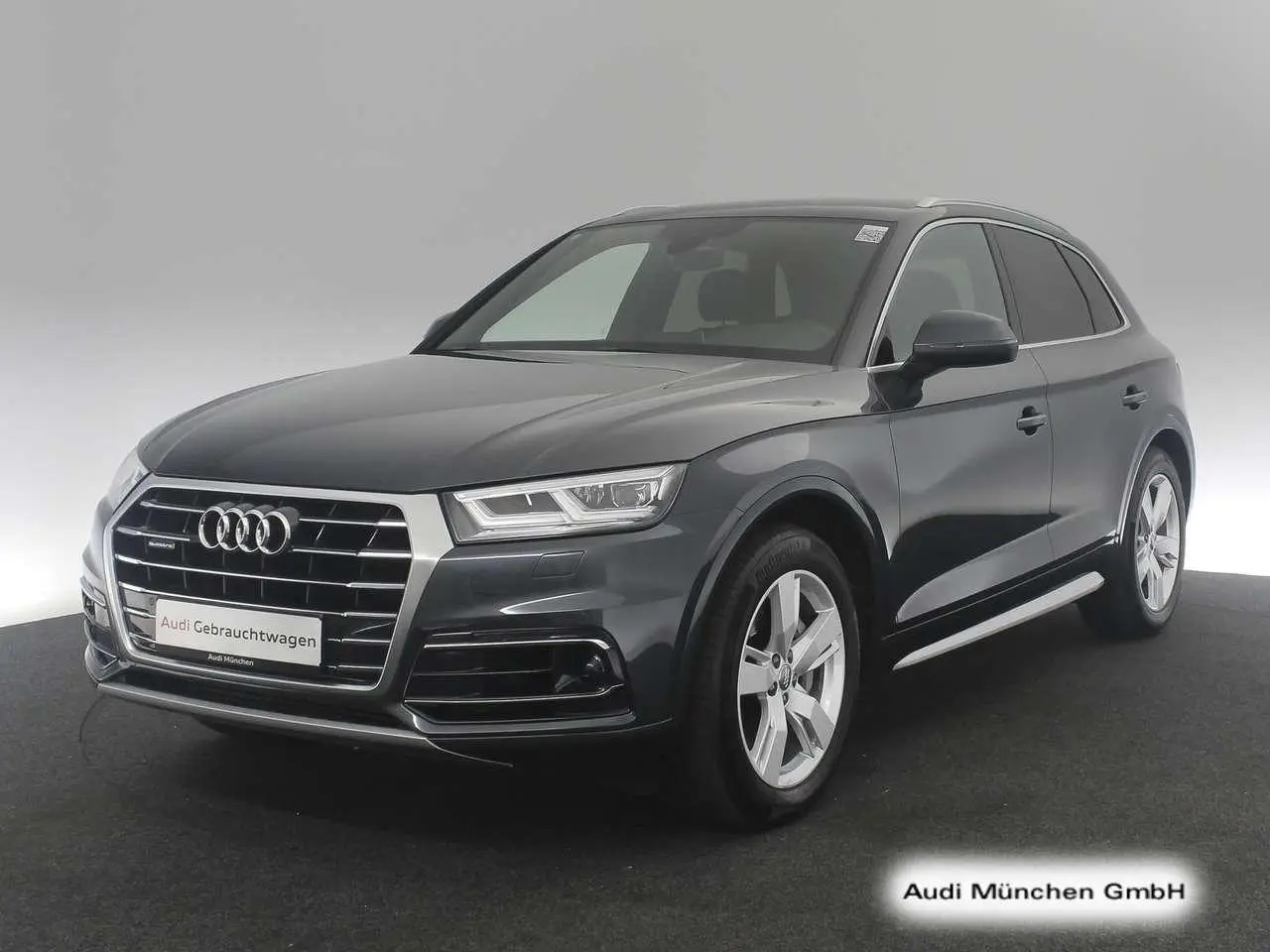 Photo 1 : Audi Q5 2020 Diesel