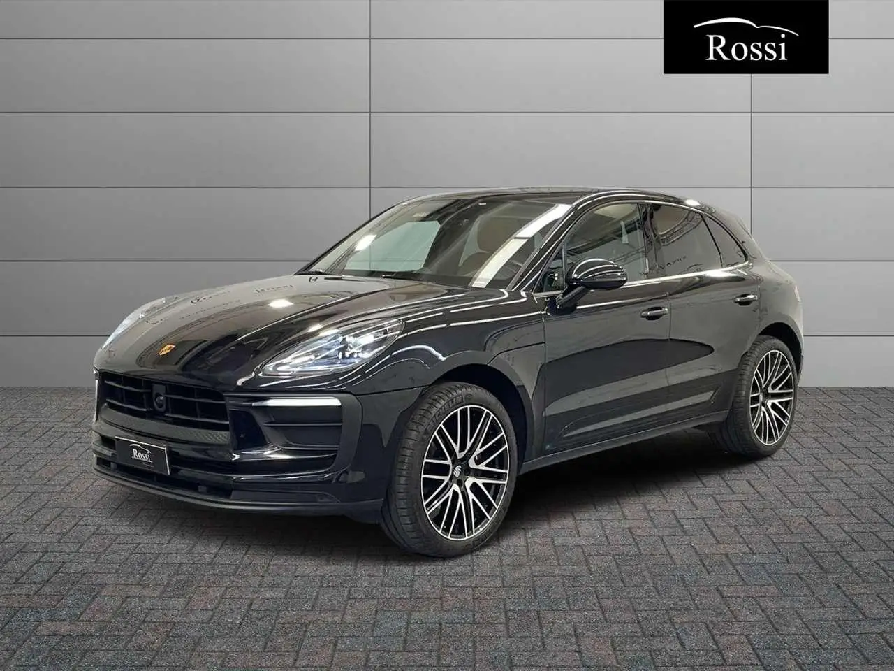 Photo 1 : Porsche Macan 2023 Essence