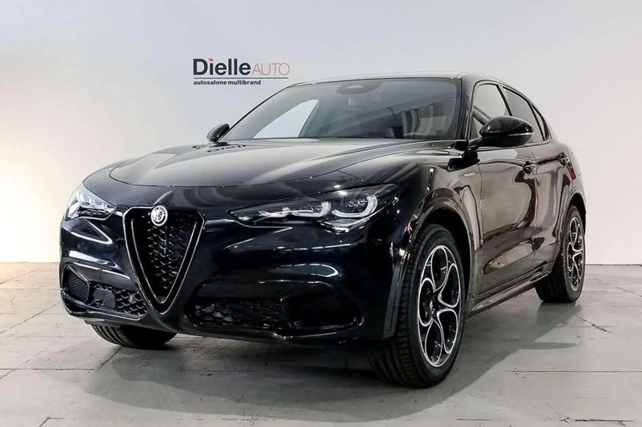 Photo 1 : Alfa Romeo Stelvio 2024 Diesel