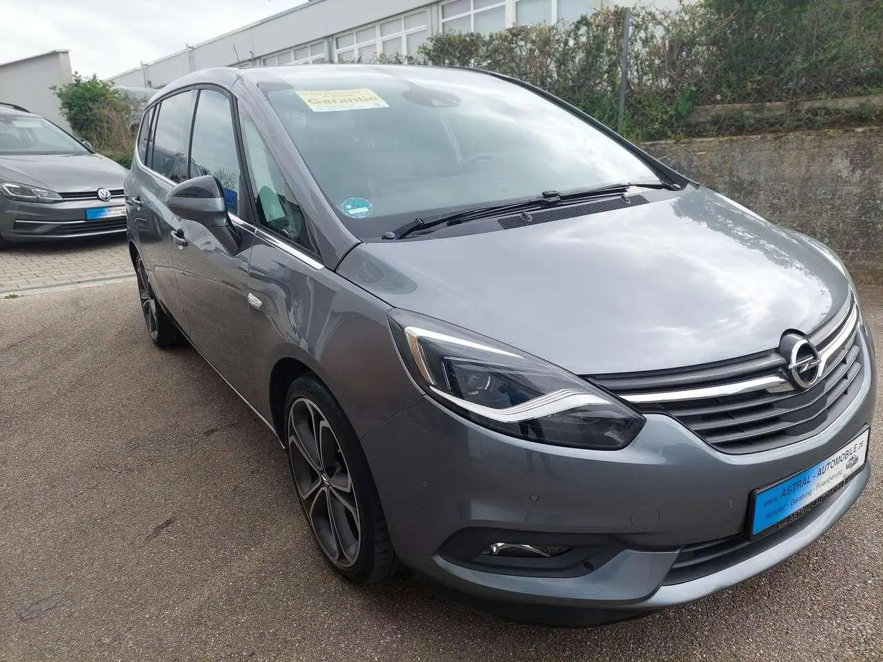 Photo 1 : Opel Zafira 2018 Diesel