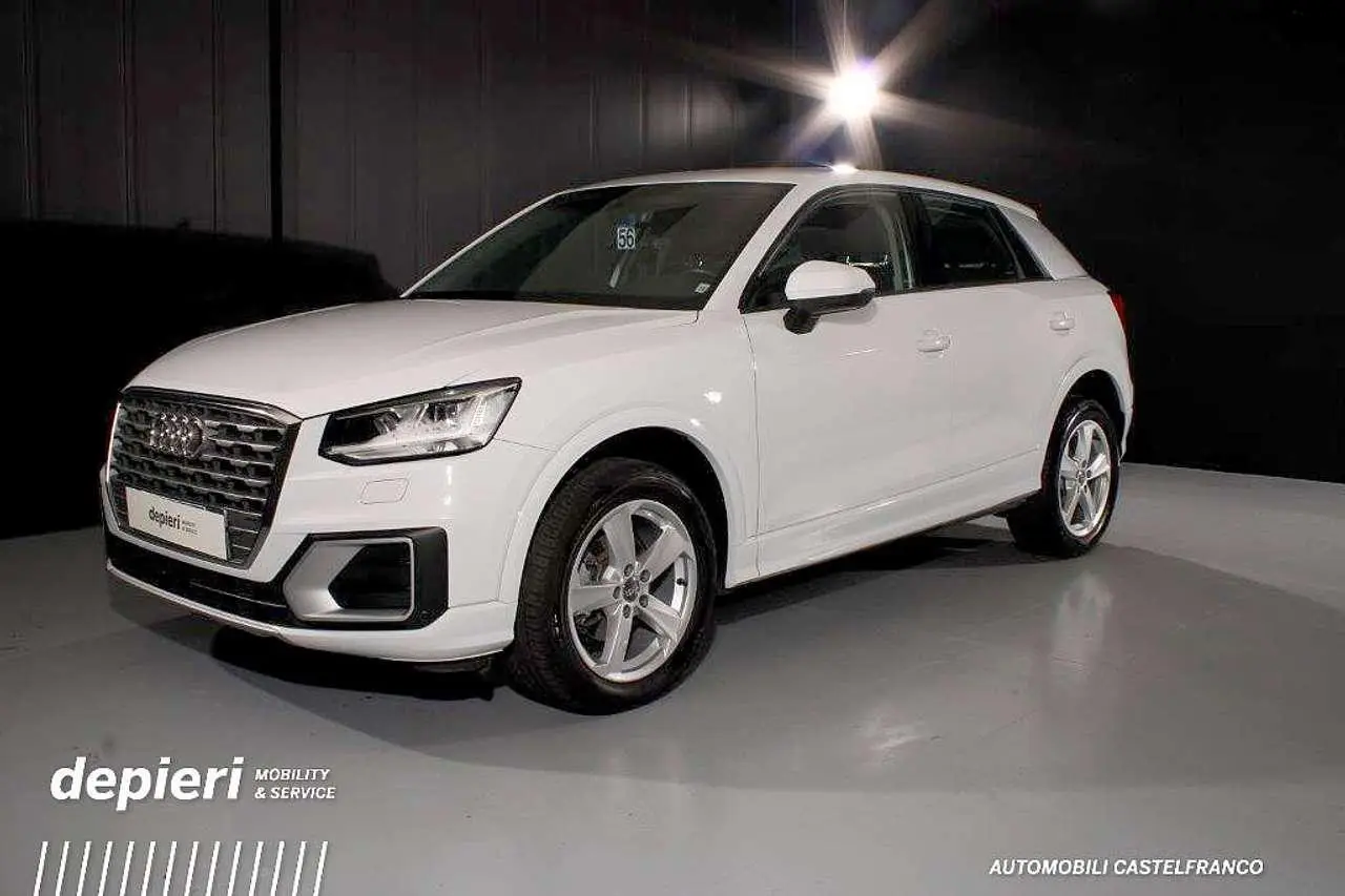 Photo 1 : Audi Q2 2020 Diesel