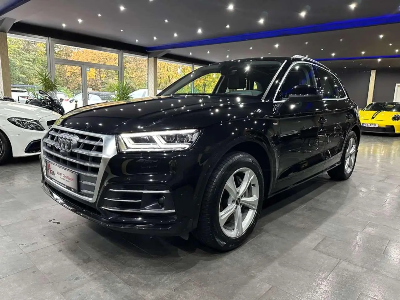 Photo 1 : Audi Q5 2020 Hybride