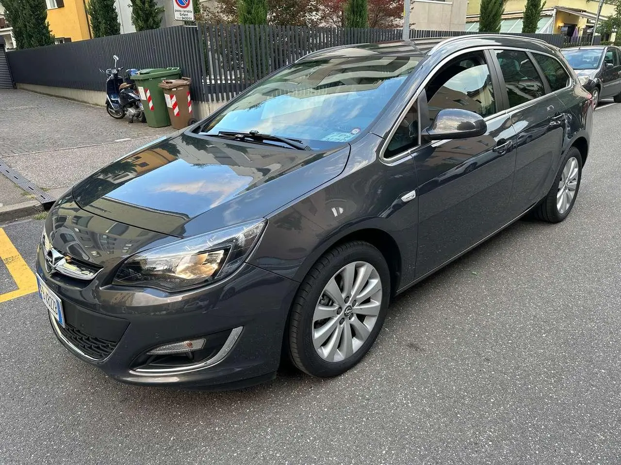 Photo 1 : Opel Astra 2015 LPG