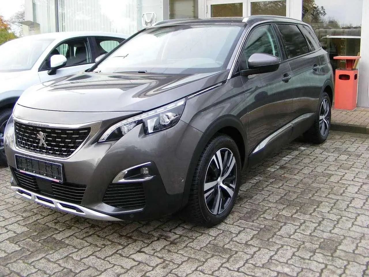 Photo 1 : Peugeot 5008 2018 Diesel