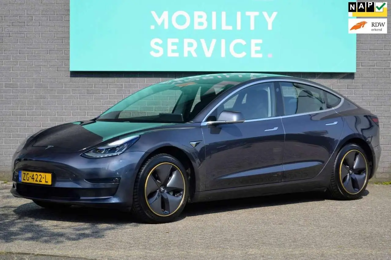 Photo 1 : Tesla Model 3 2019 Électrique