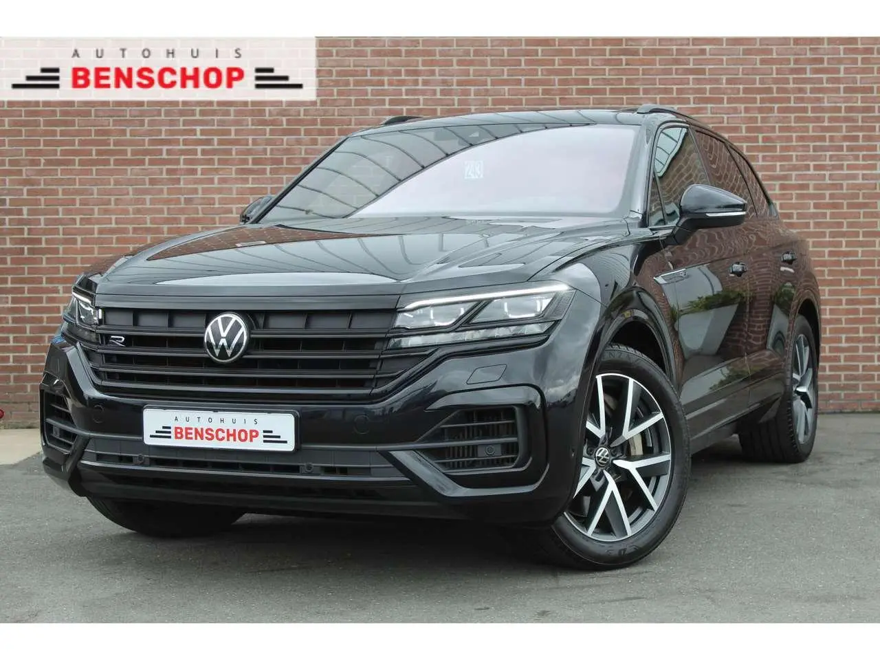 Photo 1 : Volkswagen Touareg 2020 Hybrid