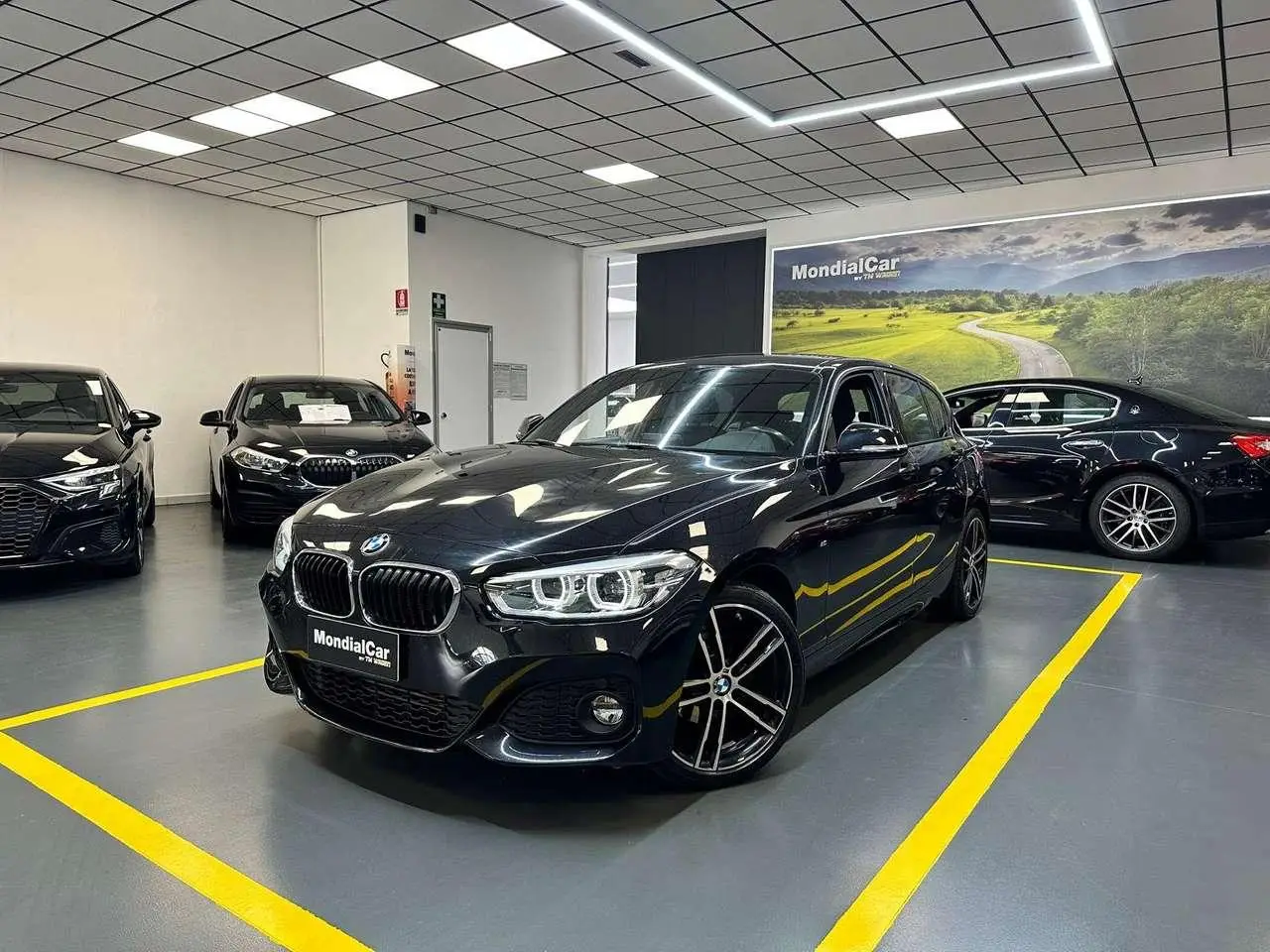 Photo 1 : Bmw Serie 1 2018 Petrol