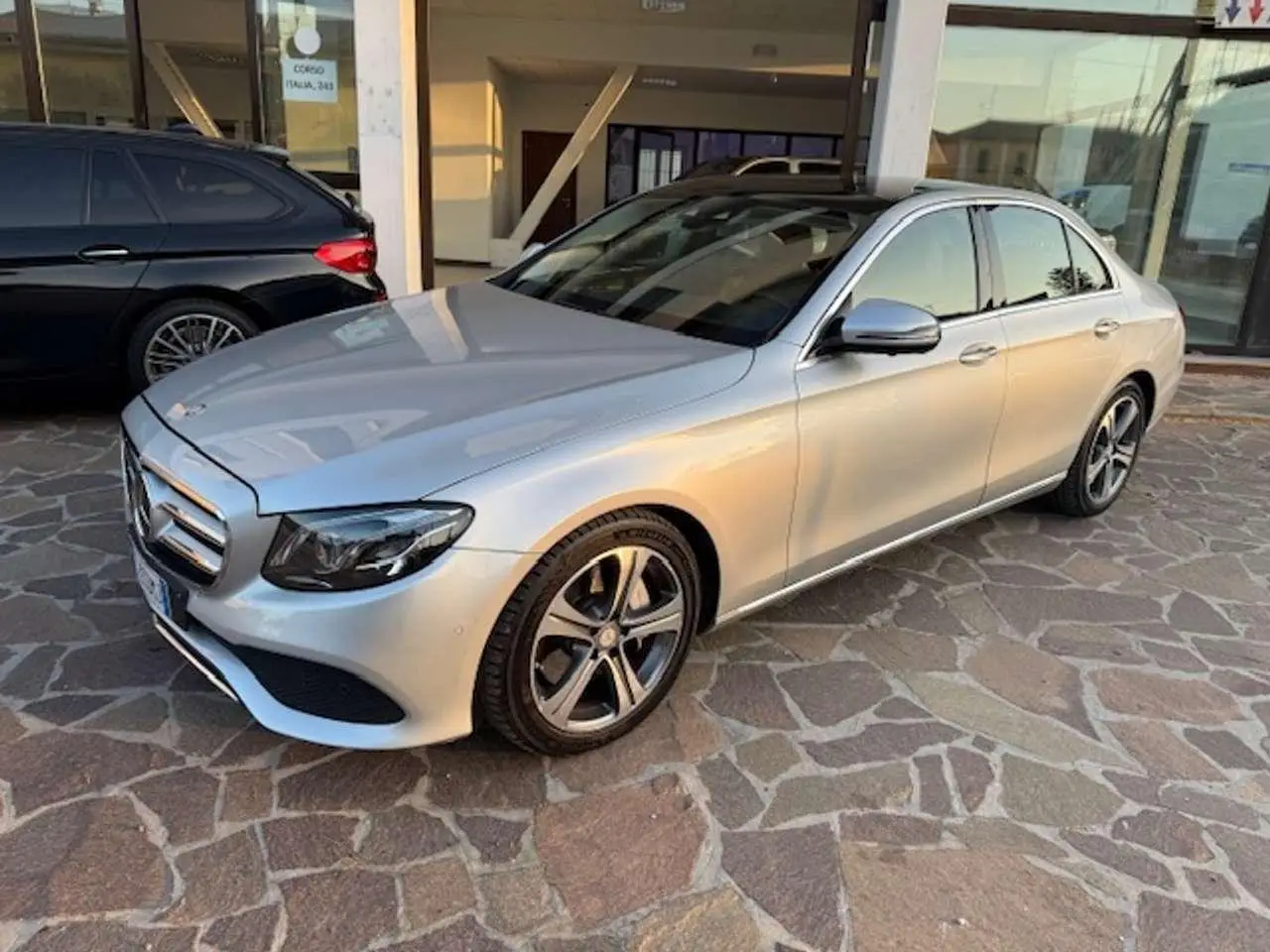 Photo 1 : Mercedes-benz Classe E 2016 Diesel