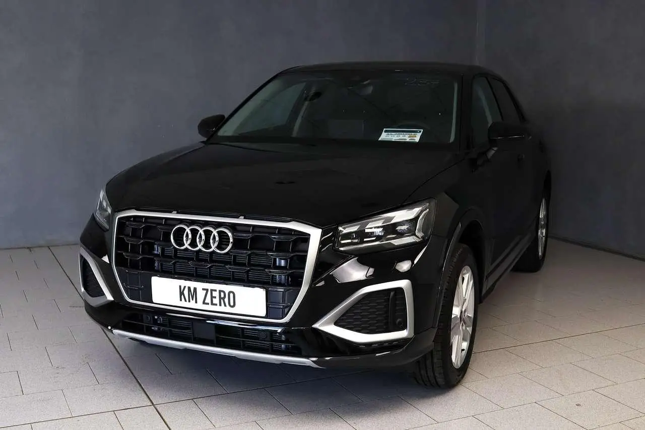 Photo 1 : Audi Q2 2024 Essence