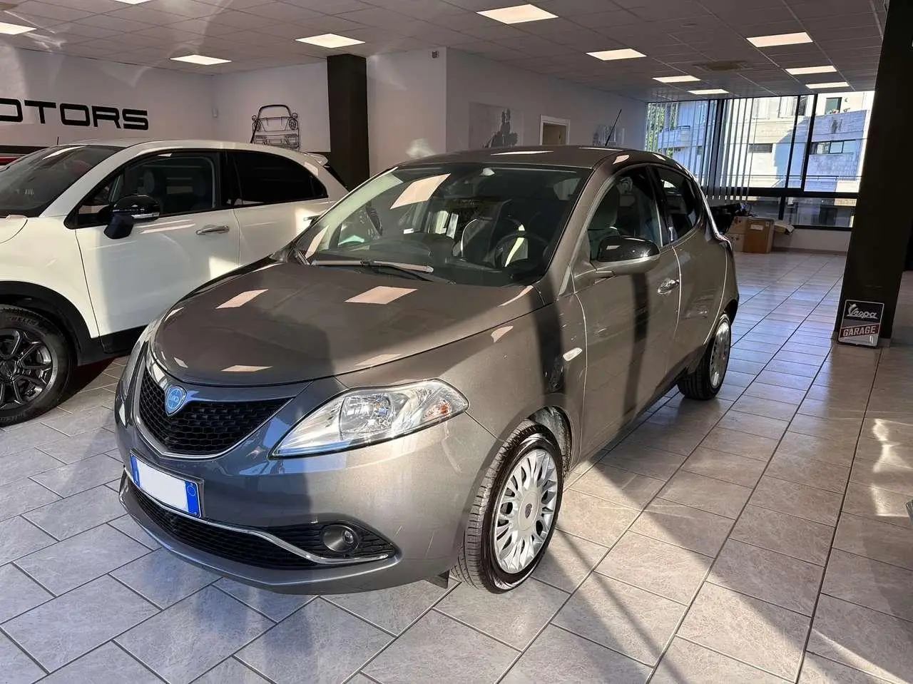 Photo 1 : Lancia Ypsilon 2017 Petrol