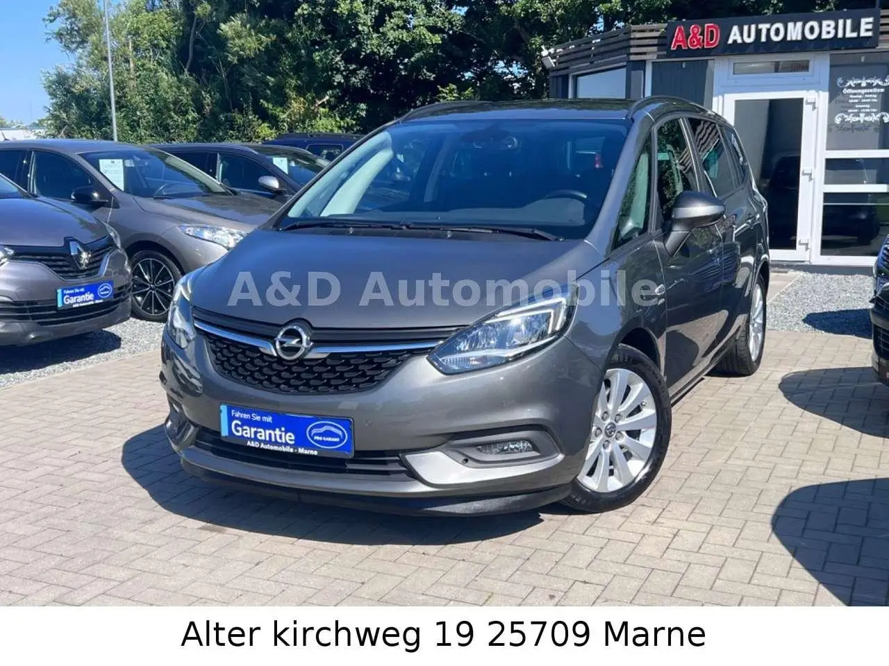 Photo 1 : Opel Zafira 2017 Diesel