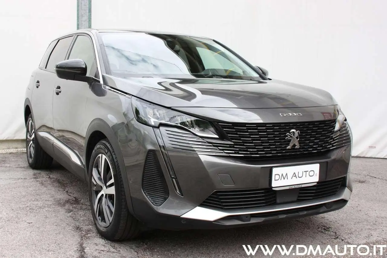 Photo 1 : Peugeot 5008 2022 Diesel