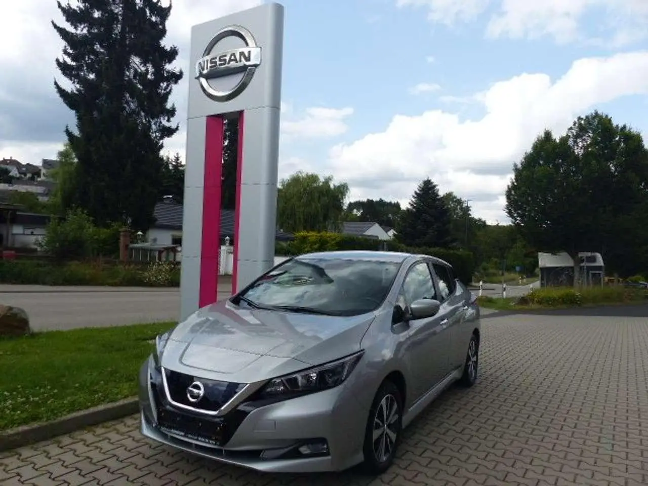 Photo 1 : Nissan Leaf 2020 Electric