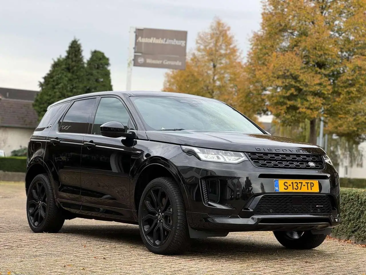 Photo 1 : Land Rover Discovery 2023 Hybrid