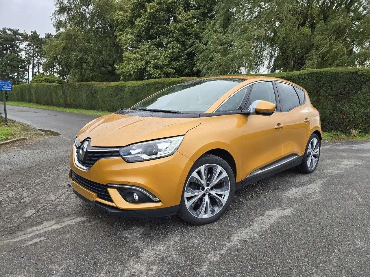 Photo 1 : Renault Scenic 2018 Essence