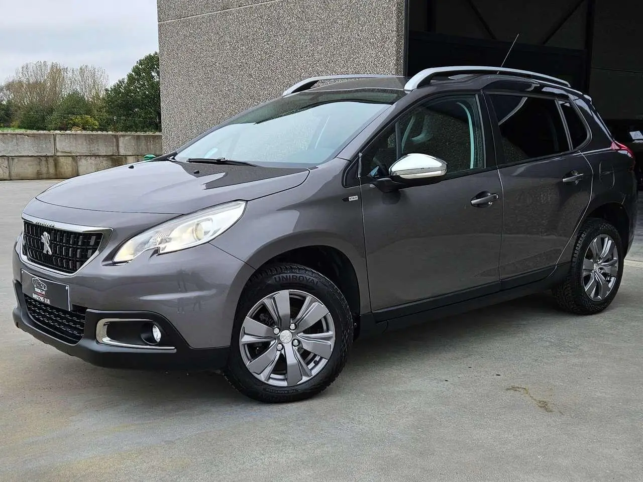 Photo 1 : Peugeot 2008 2017 Petrol