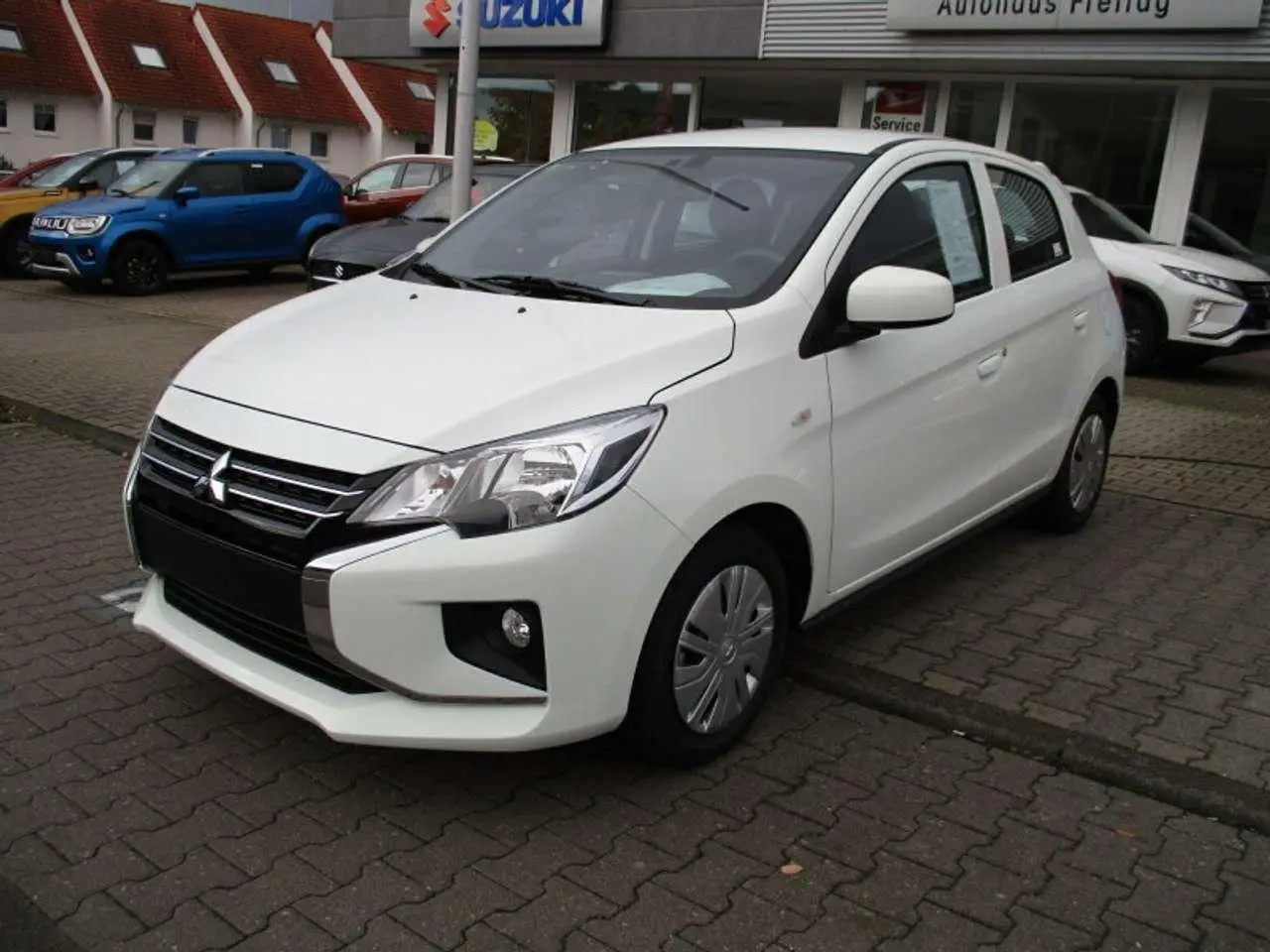 Photo 1 : Mitsubishi Space Star 2024 Petrol