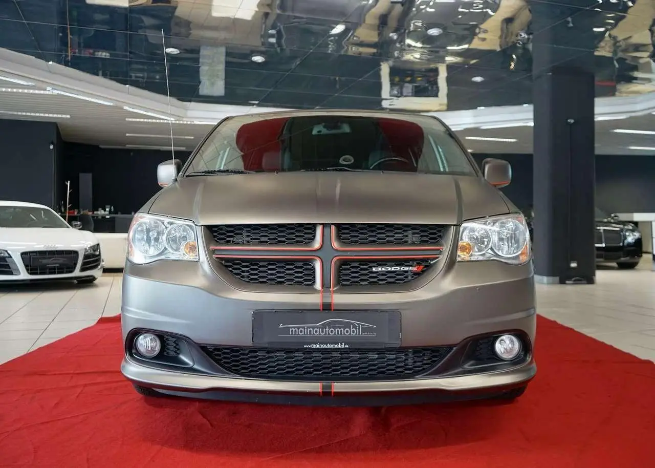 Photo 1 : Dodge Grand Caravan 2019 LPG