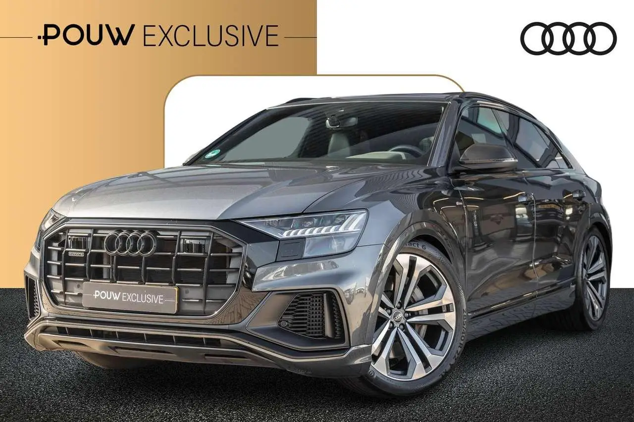 Photo 1 : Audi Q8 2022 Hybride