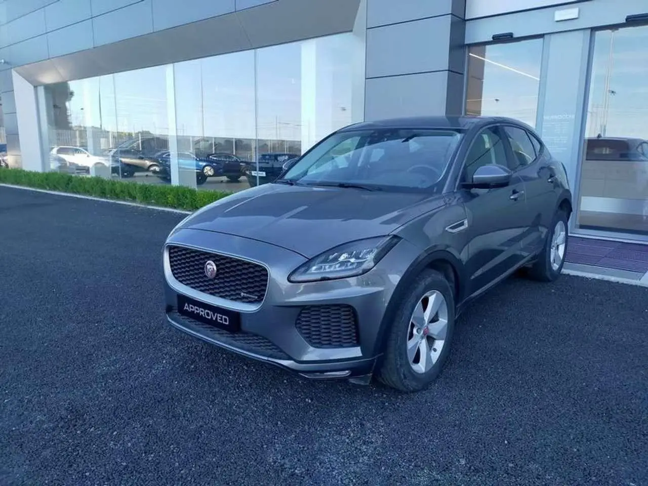 Photo 1 : Jaguar E-pace 2019 Diesel