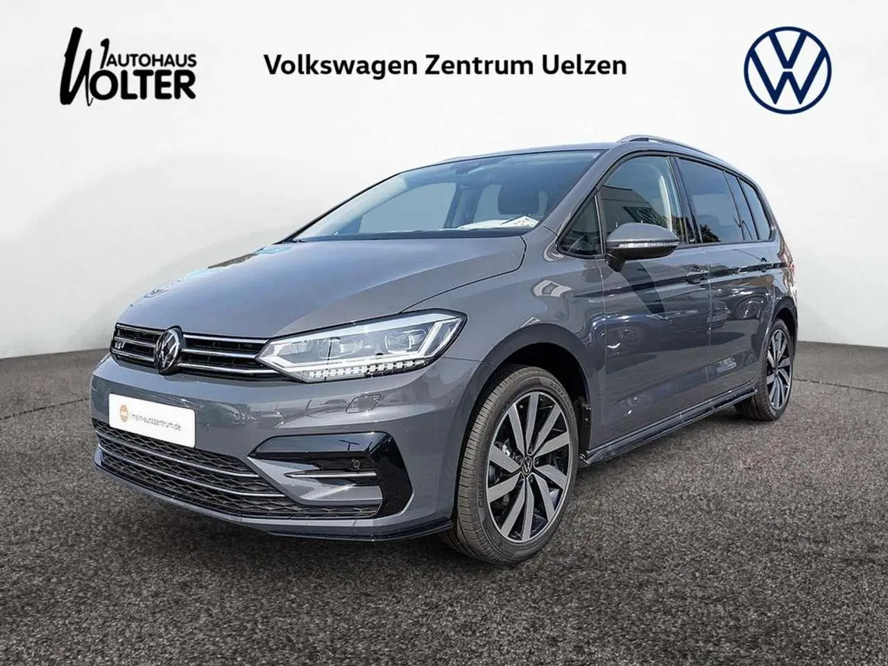 Photo 1 : Volkswagen Touran 2024 Essence