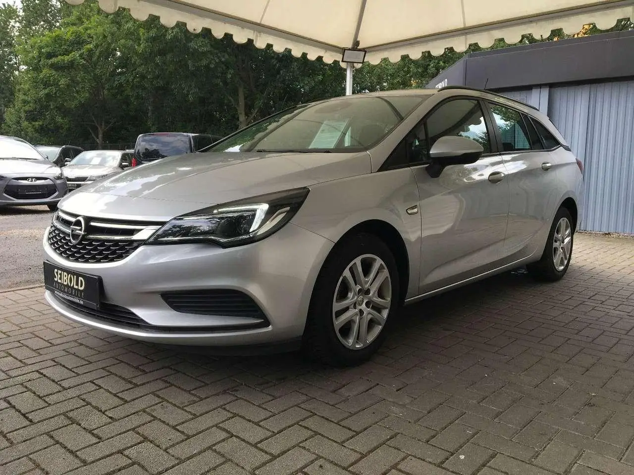 Photo 1 : Opel Astra 2017 Essence