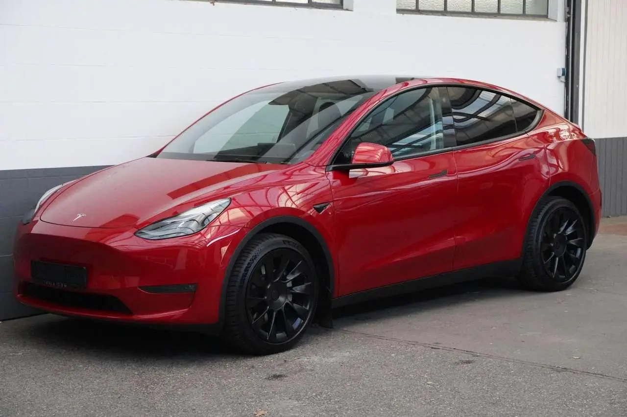 Photo 1 : Tesla Model Y 2022 Électrique