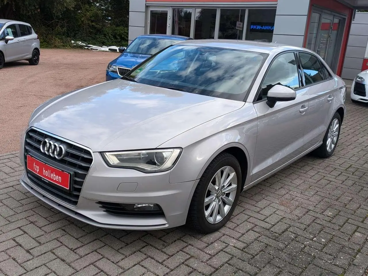 Photo 1 : Audi A3 2015 Petrol