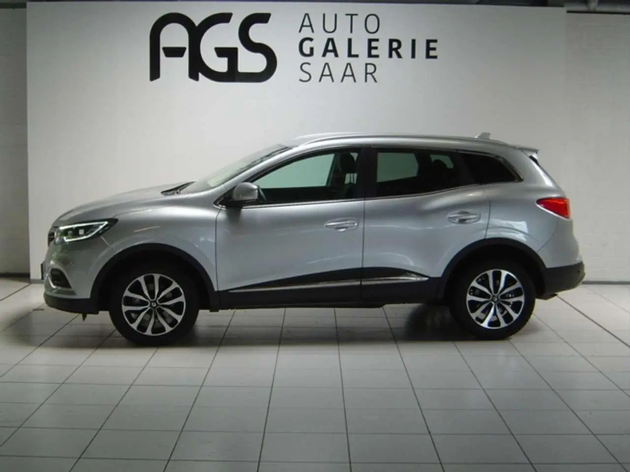 Photo 1 : Renault Kadjar 2022 Petrol