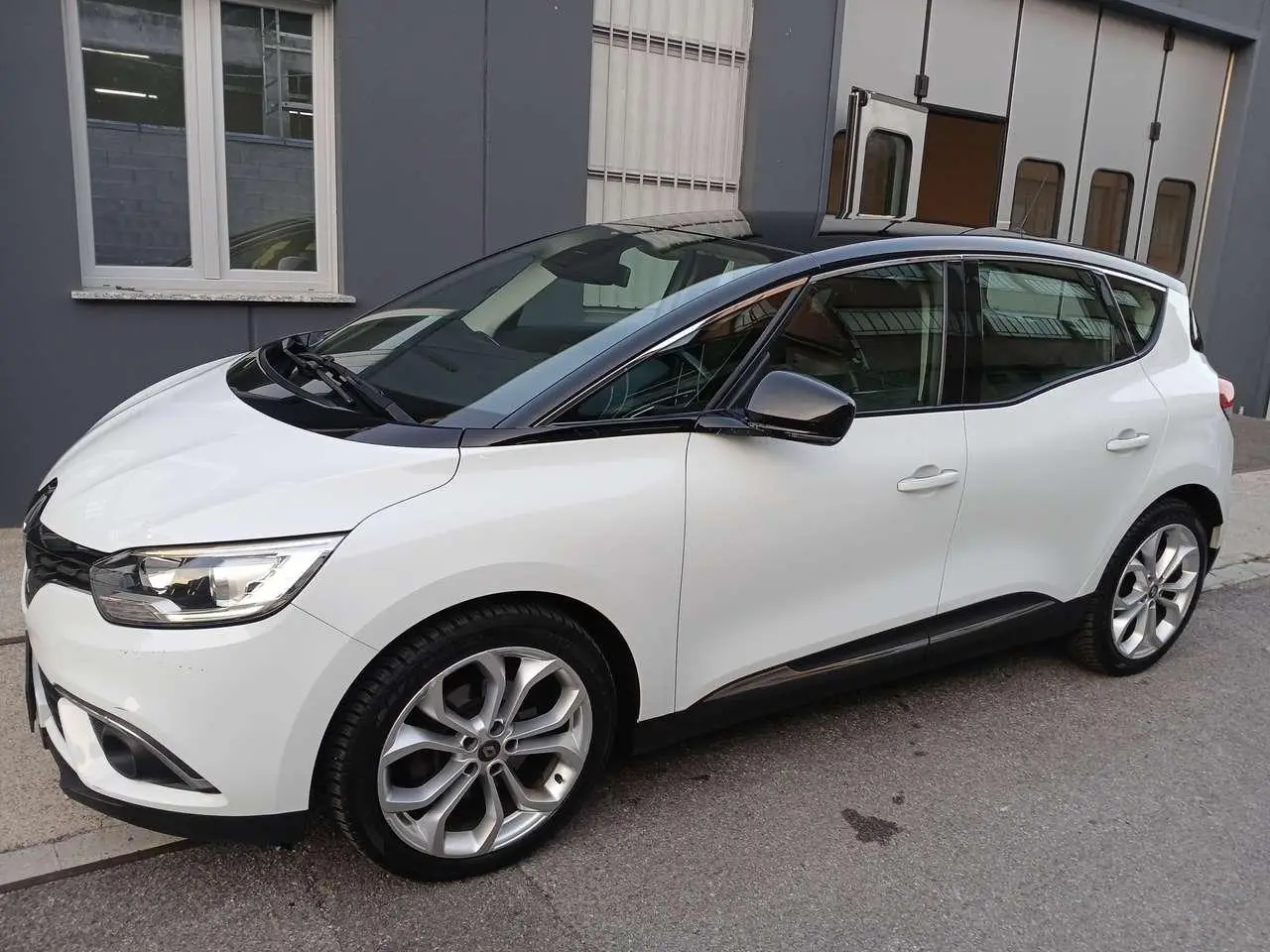 Photo 1 : Renault Scenic 2018 Diesel