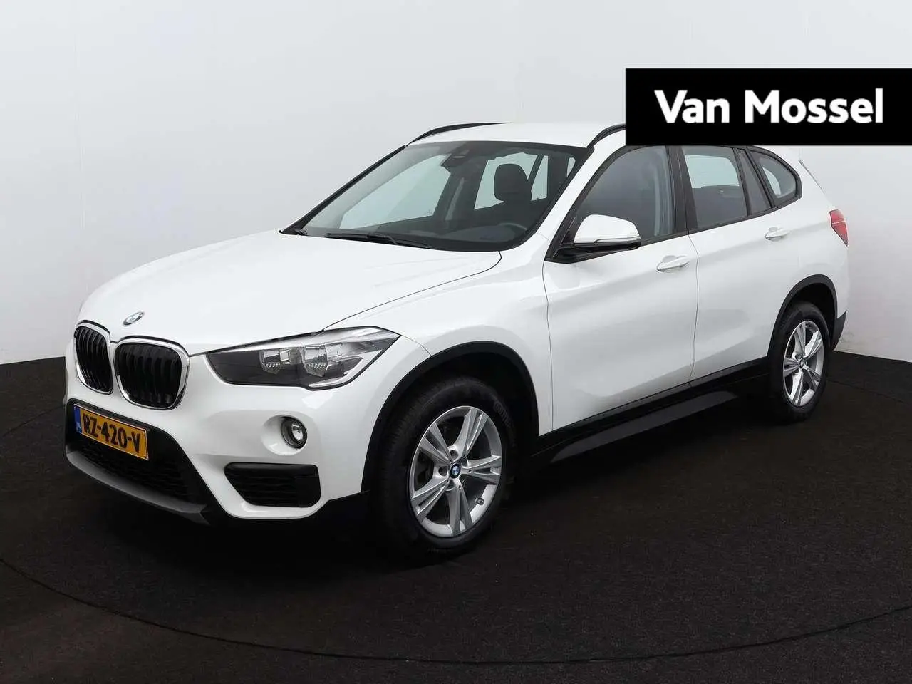 Photo 1 : Bmw X1 2018 Petrol