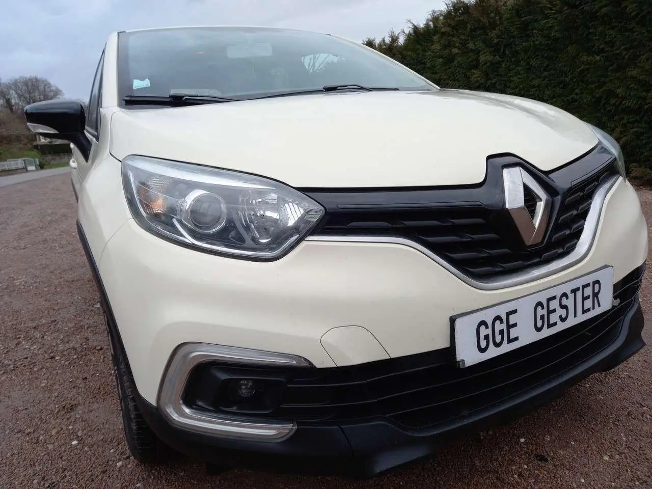 Photo 1 : Renault Captur 2019 Petrol