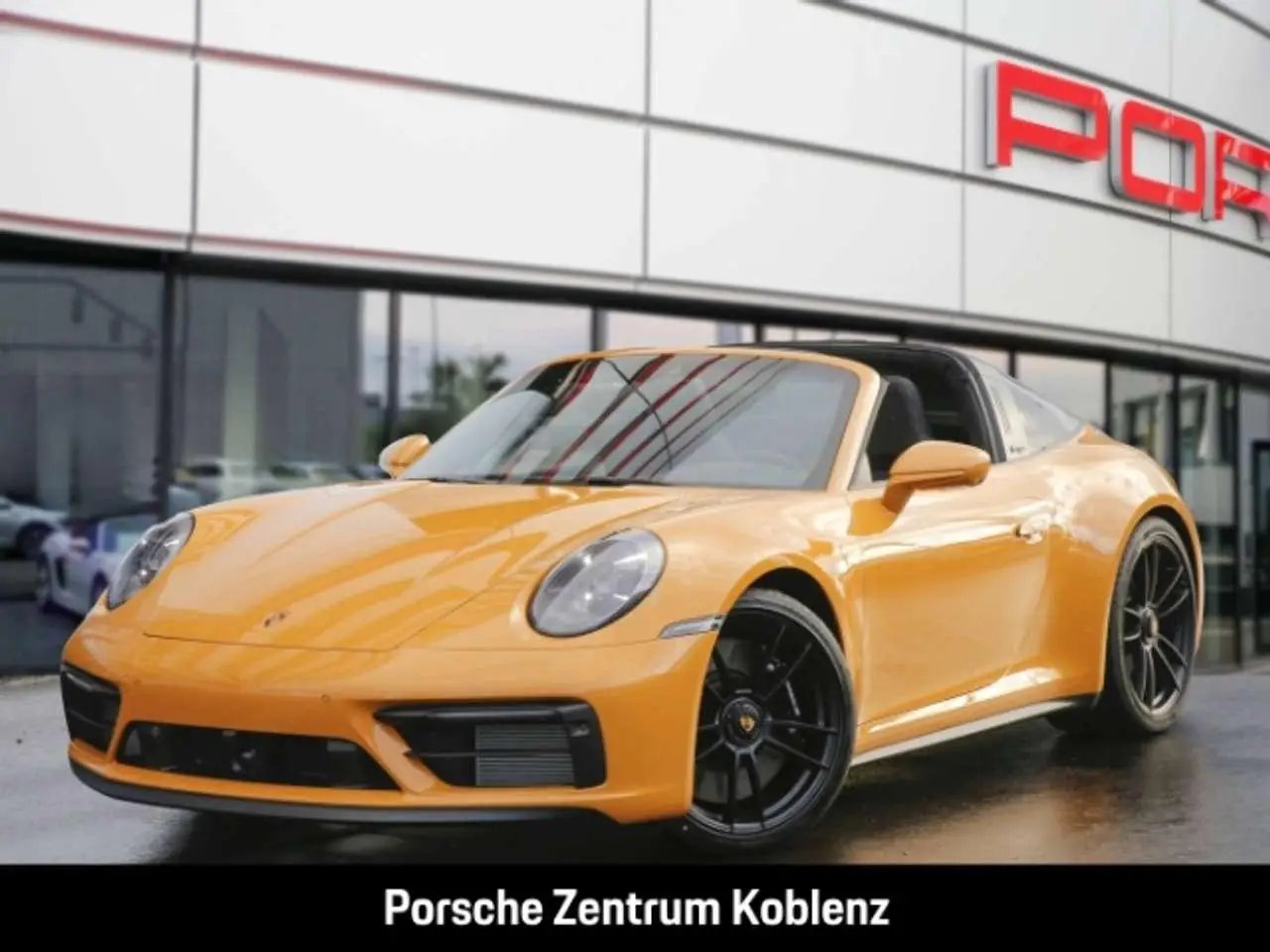 Photo 1 : Porsche 992 2024 Essence