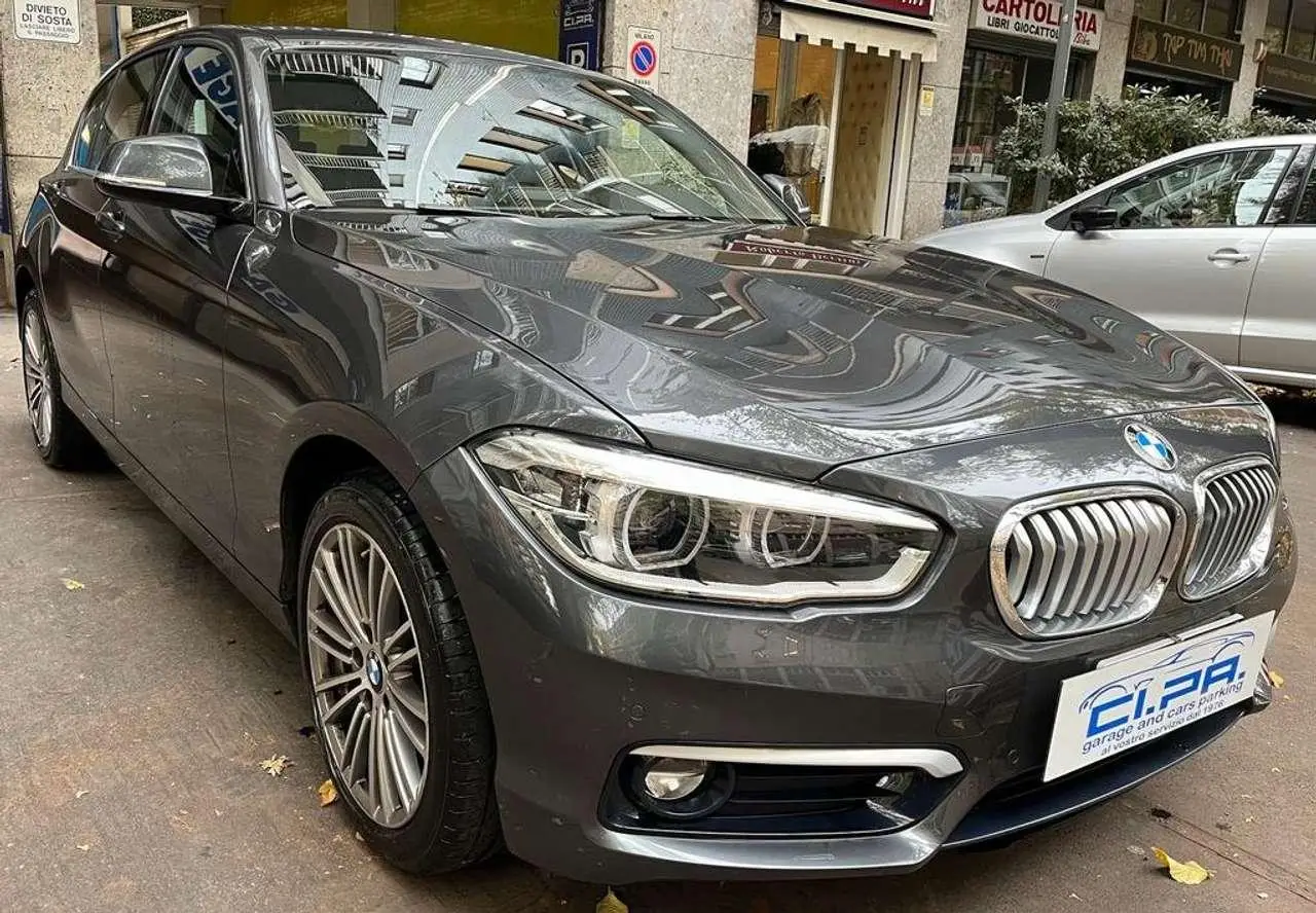 Photo 1 : Bmw Serie 1 2019 Diesel