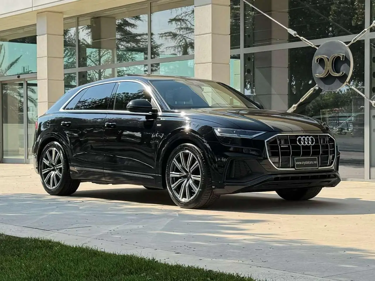 Photo 1 : Audi Q8 2019 Hybride