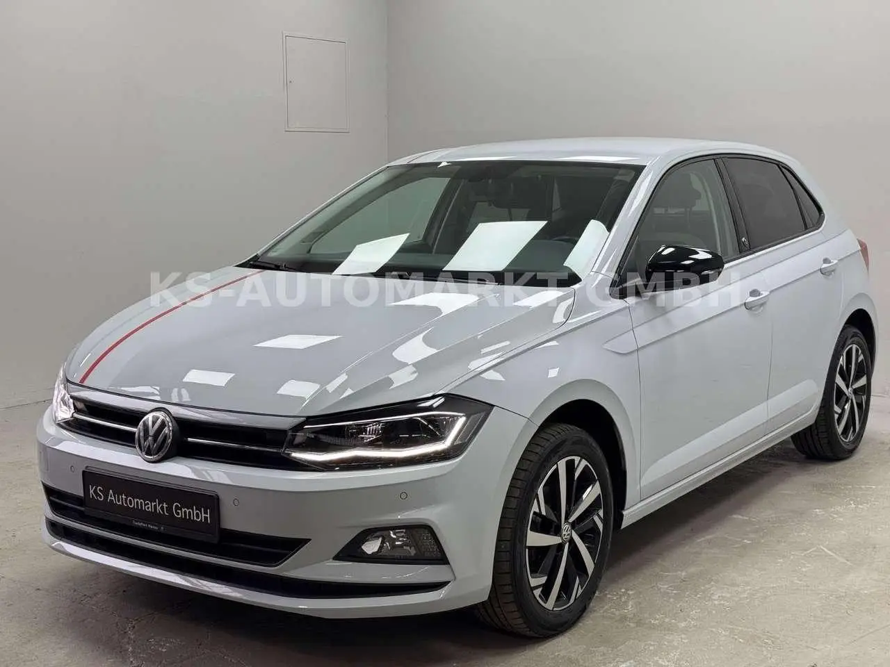 Photo 1 : Volkswagen Polo 2018 Essence